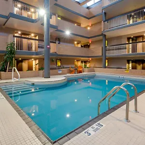 https://best-western-village-park-inn.calgaryhotelsearch.com