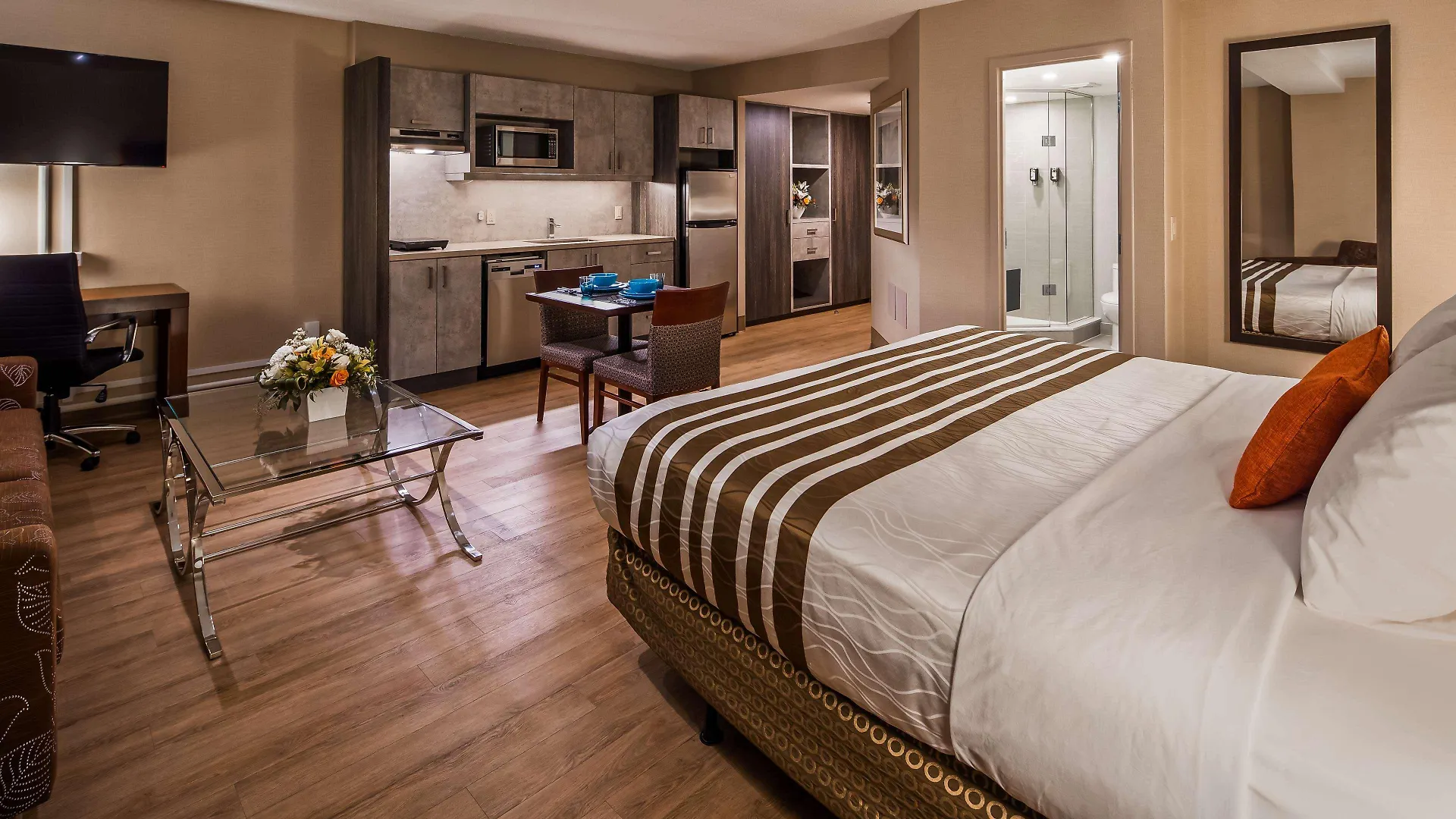 Best Western Plus Ottawa City Centre Hotel